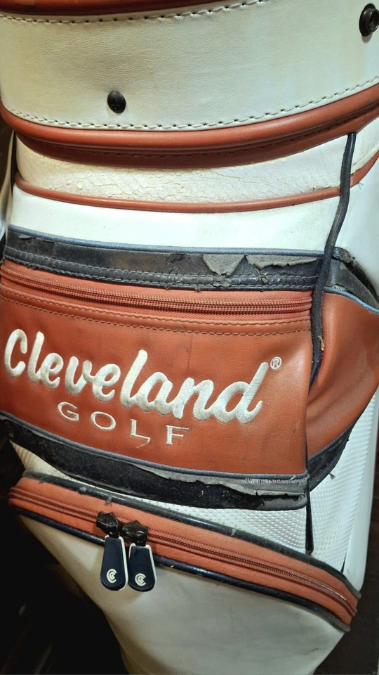 Cleveland Golf GC Staff Tour Bag 4 Pockets 6-Way Club Divided & Rain Cover - Image 3 of 4