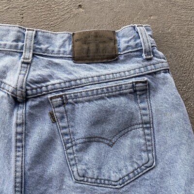 Vintage Levis Jeans Womens 12 Blue Tapered Fit Denim Pants Western Basic 90s