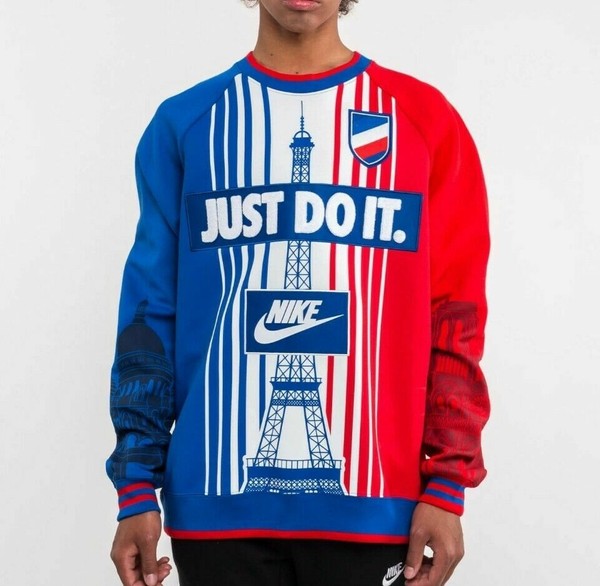 Nike Paris Just Do It black t-shirt size Small. - Depop