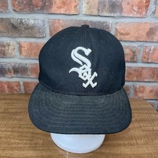 New Era Chicago White Sox Embroidered Logo USA Made 59Fifty 7 1/8 Black Hat