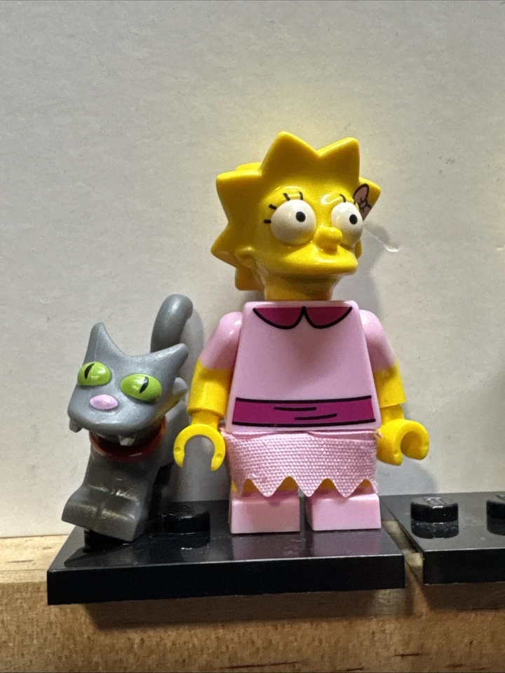 Фигурки Лизы и Мэгги Симпсон LEGO - Изображение 2 из 4