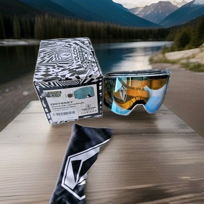 Volcom Odyssey Goggle WHITE ICE/ICE CHROME (+Bonus Lens - Dark Grey) NEW 