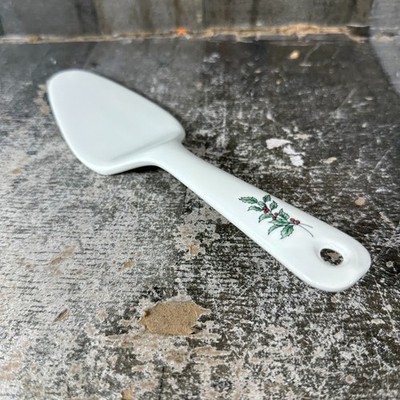Nikko Christmas Holiday Cake Pie Server Porcelain 10'' Spatula Holly Berries