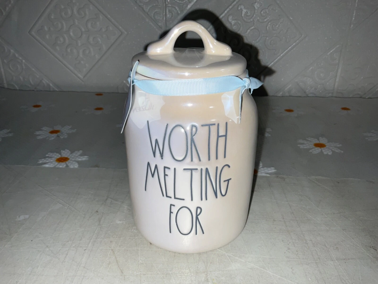 Rae Dunn Disney FROZEN Olaf "WORTH MELTING FOR" 7" Canister Jar Lid. Iridescent