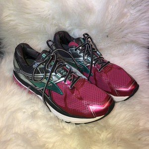 brooks ravenna 7 womens green