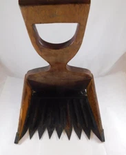 Antique Medium Wood Color  Cranberry Scoop Rake