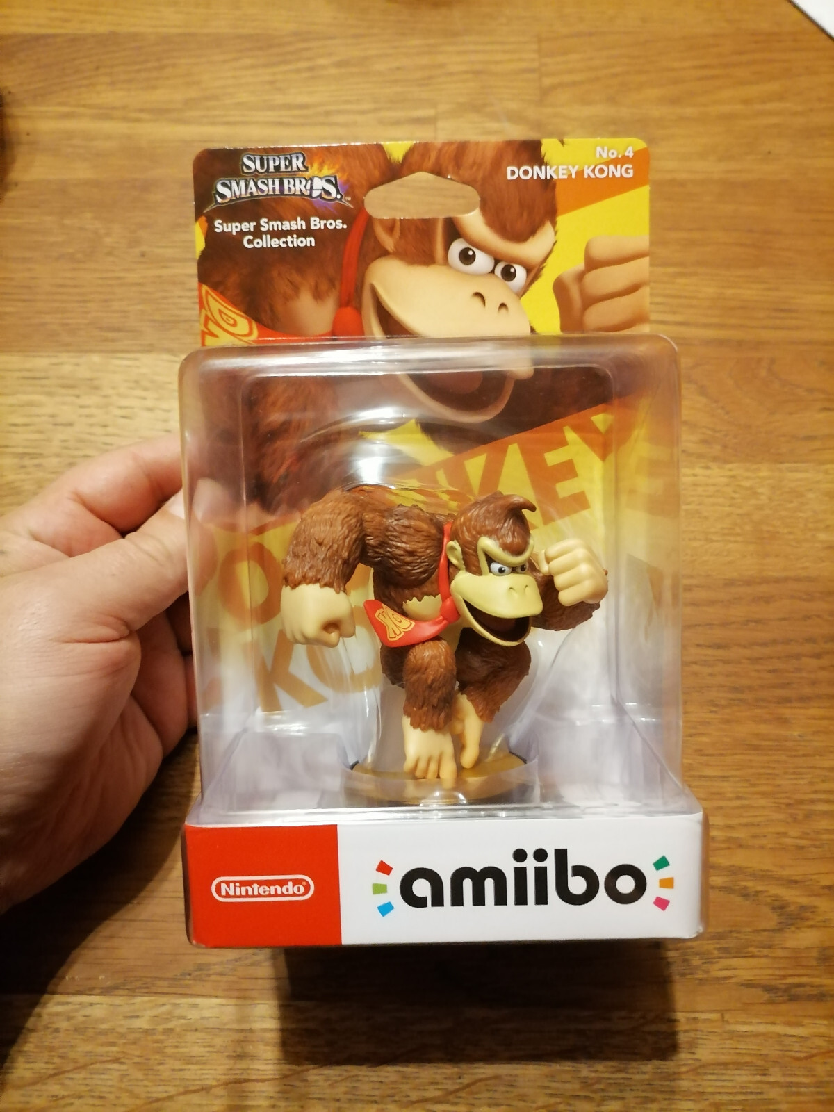 Figurine amiibo No. 4 Donkey Kong aux détails sculptés pour collectionneurs