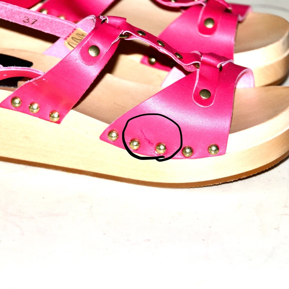 Sandalias suecas HASBEENS para mujer talla 7 de cuero remachado, zapatos con tiras Foto 3 de 4