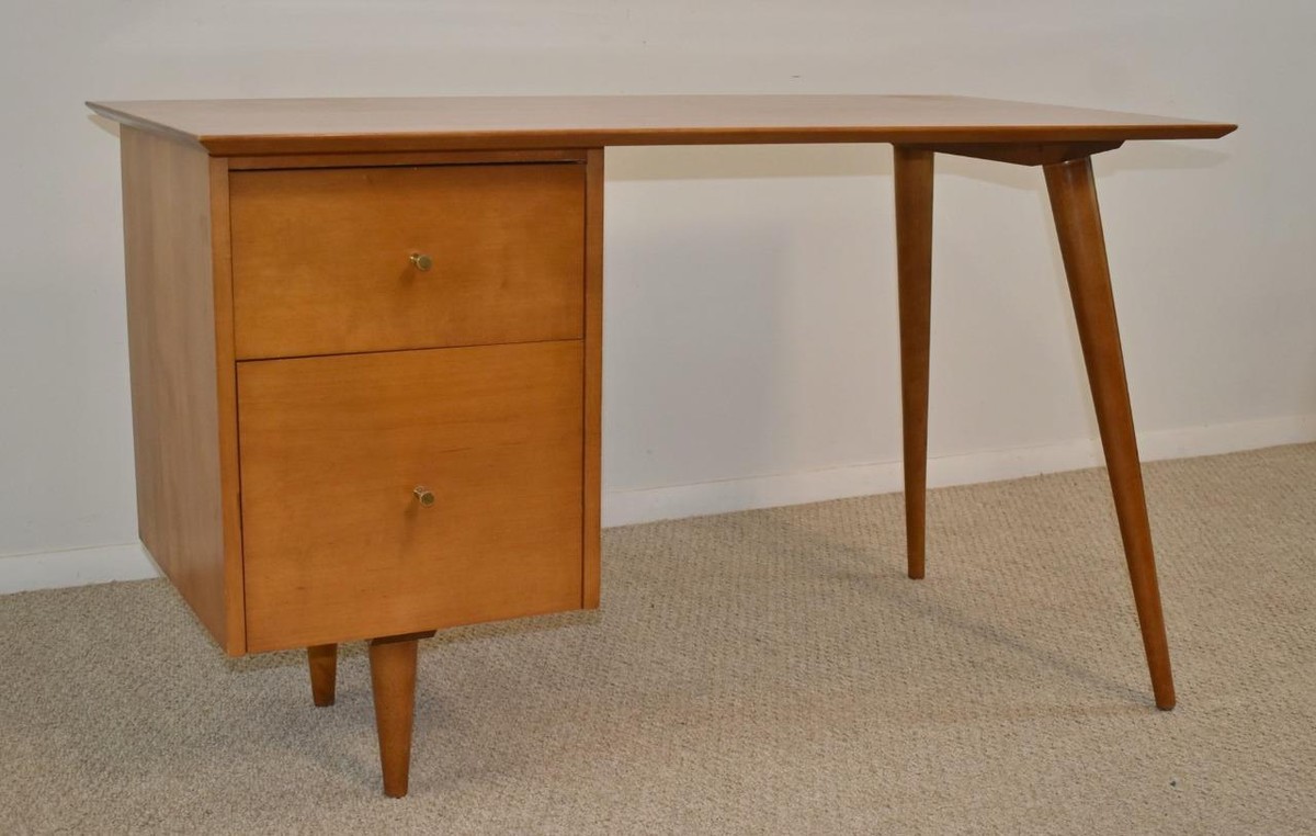 Paul McCobb Planner Group Desk for Winchendon Furniture, Mid 
