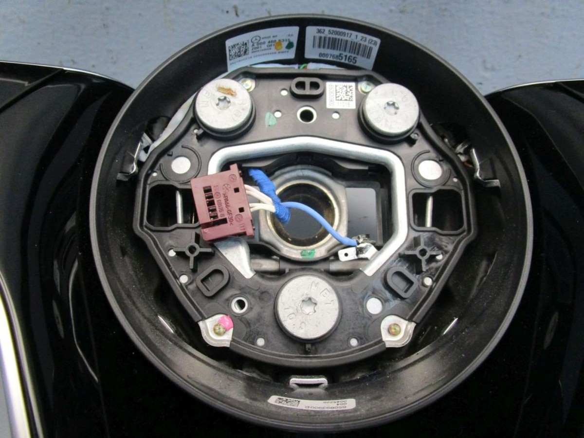 MERCEDES E-KLASSE T-MODEL S213 E 220 D Lenkrad A0004605315 Leder 