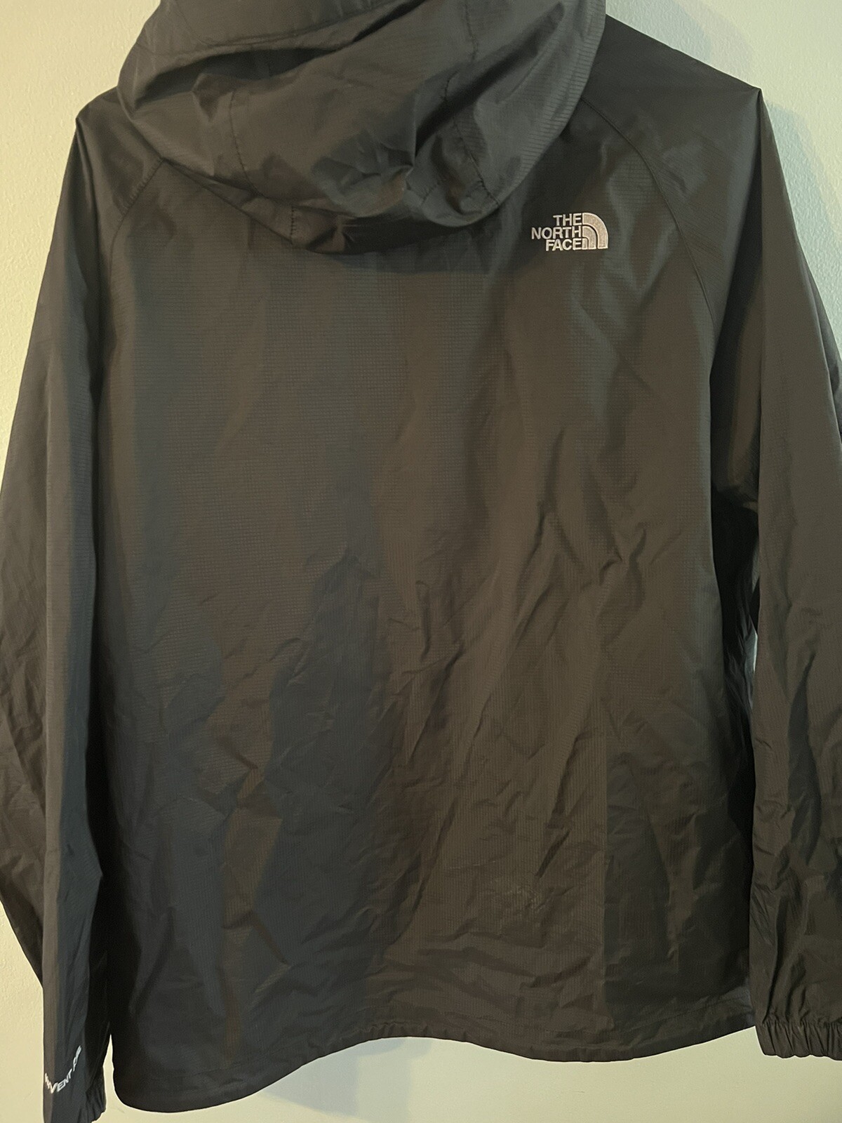 The North Face HyVent 2.5L Black Rain/Windbreaker Jac… Gem