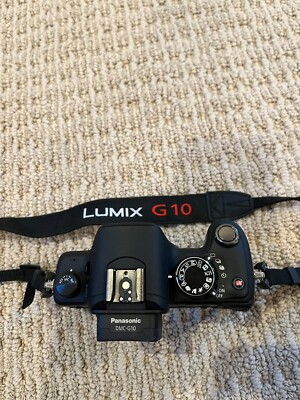 Panasonic LUMIX DMC-G10 12.1MP Digital Camera - FULL KIT 100