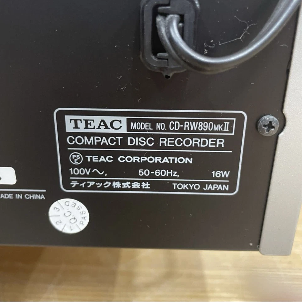 TEAC CD-RW890MKⅡCompact disc recorder Silver Operation confirmed Used Japan - Image 4 of 4
