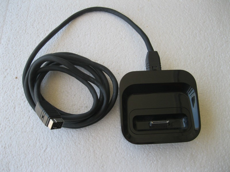 Yamaha YDS-12 Universal Dock Compatible with Apple 30-Pin iPod/iPhone