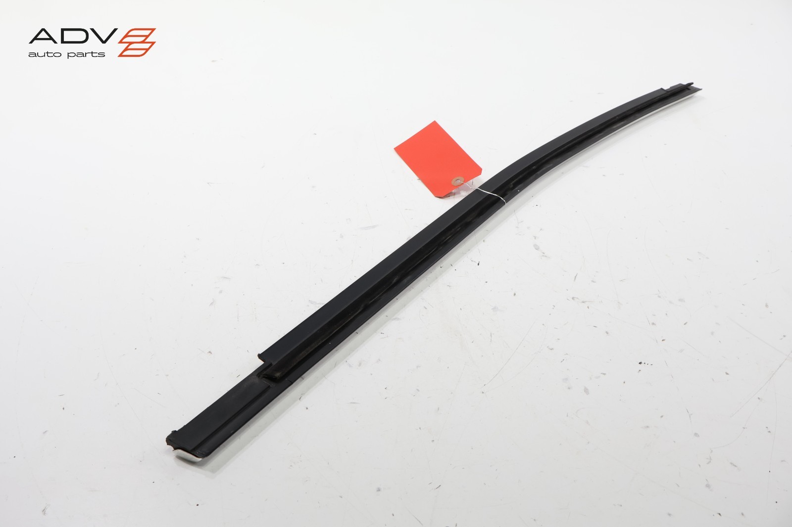 2014 - 2020 MASERATI GHIBLI REAR LEFT DRIVER SIDE DOOR WINDOW BELT MOLDING OEM