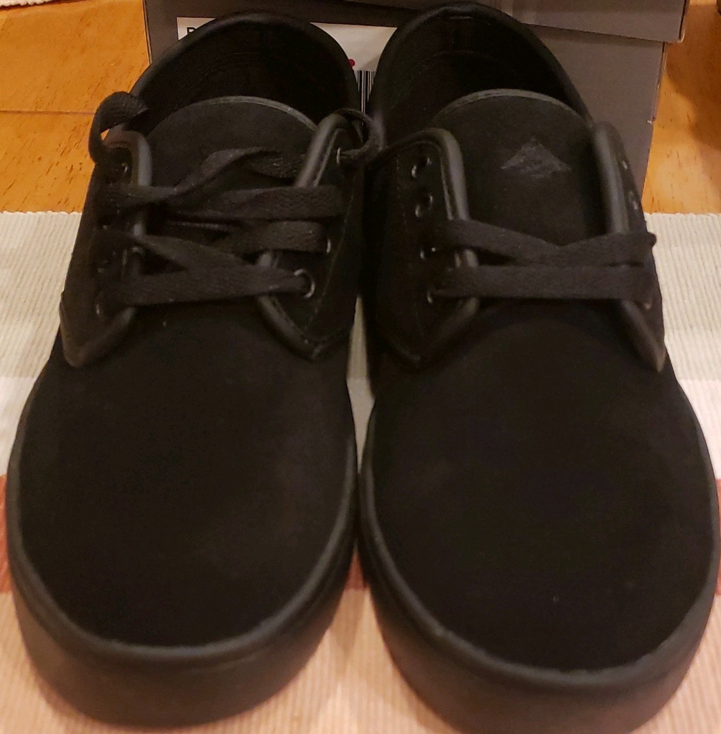 Emerica Men's Laced Skateboarding Shoes Black US Size 8.5 Medium