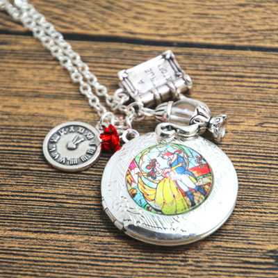 beauty:beast メタルペンダント Disney's Beauty And The Beast Silver tone Locket With 3 Charms on
