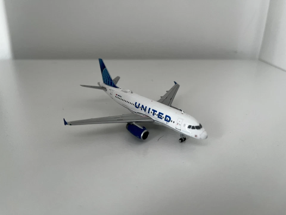 Gemini Jets United Airlines Airbus a319 N876UA 1:400 GJUAL 1914 RARO Foto 2 de 4