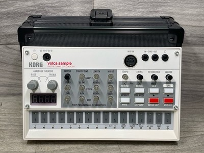 Korg Volca Sample Digital Sample Sequencer with Case (A1D034401)