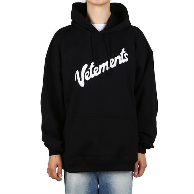 vetements UA53HD320B BLACK Sweat Logo Hoodie 64576751