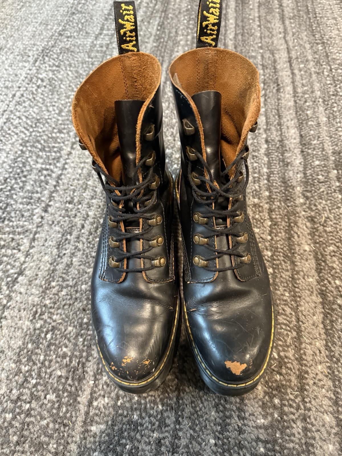 Doc Dr. Martens Leona Women's Size 10 Black Leather Combat Boots Platform B25