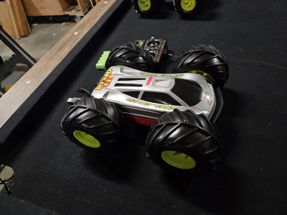 Tyco Rebound 4X4 - FULLY Restored + BATTERY UPGRADE!! Xmas Is a Comin'! Body A++ - Image 3 of 4