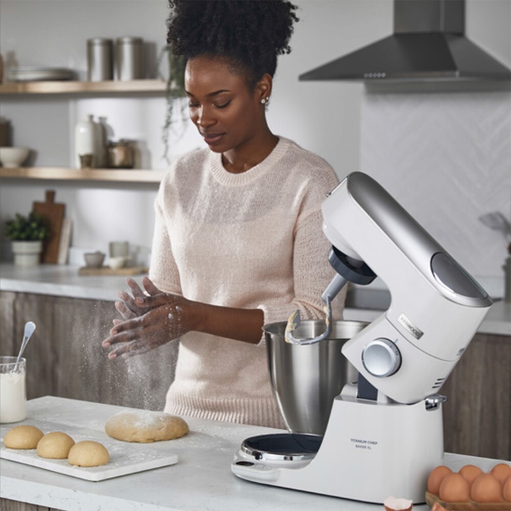 Kenwood Titanium Chef Baker White KVC65.001WH Stand Mixer With Built in