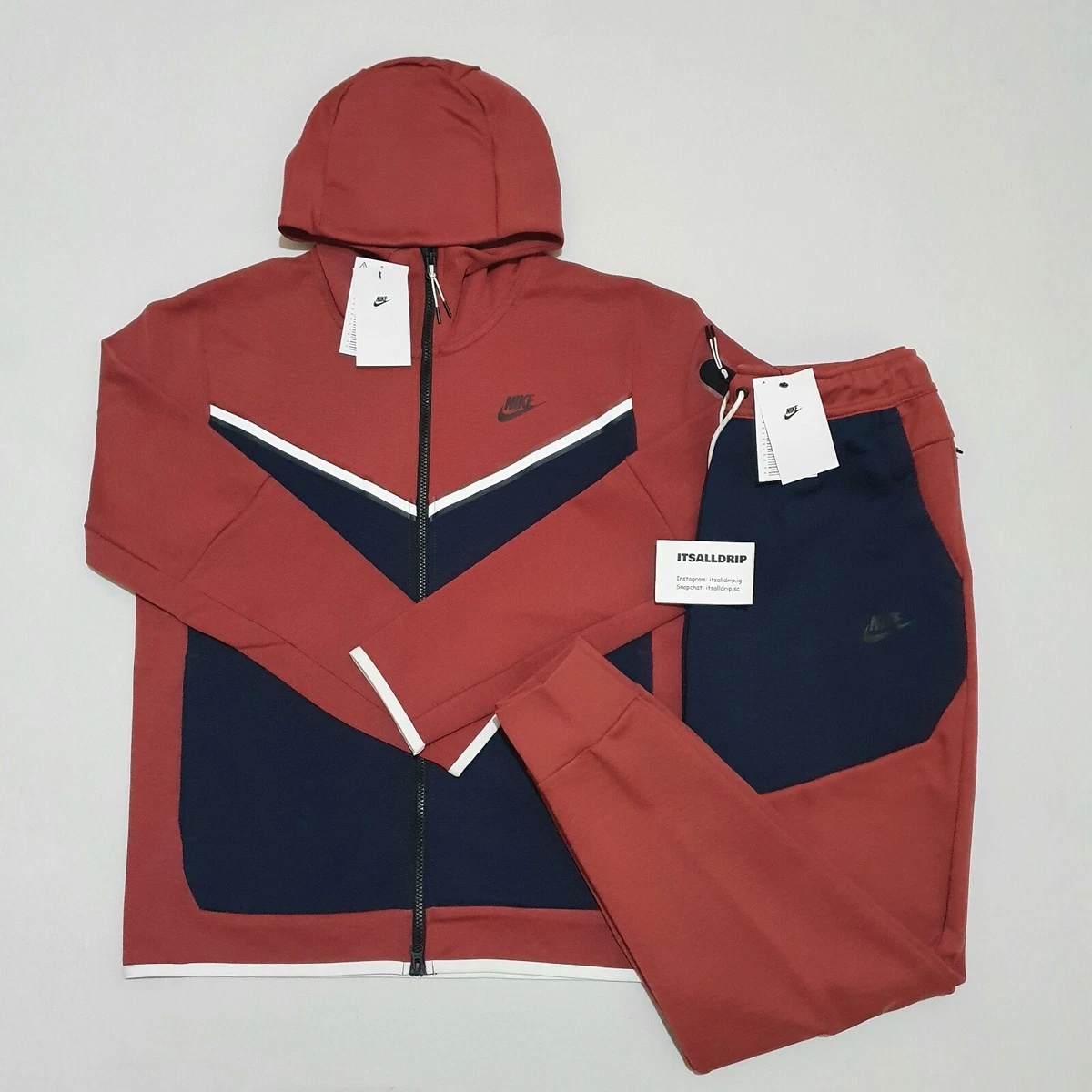 Obsidian top nike tracksuit