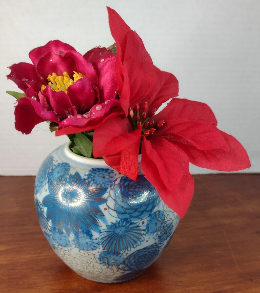 Fujita Kutani Chrysanthemum Hydrangea Blue Floral Vase Gold