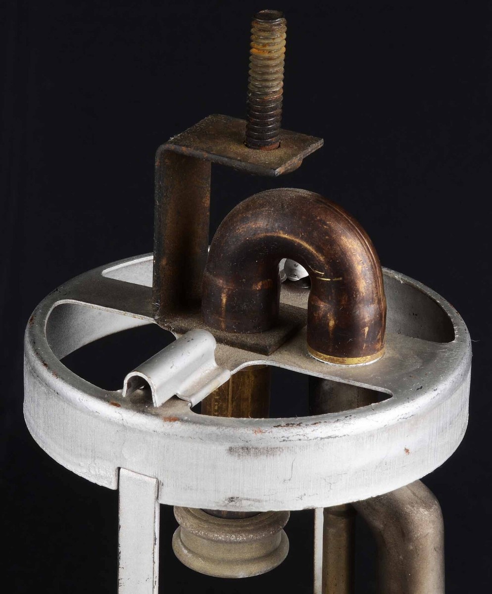 Vintage Coleman Model 200A Single Mantle Lantern April 1958