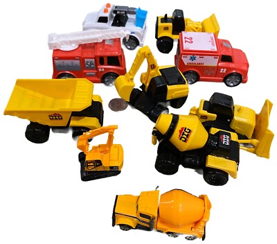 Lot of 10 DIG/ TH600 Mini Plastic Construction/Emergency Vehicles