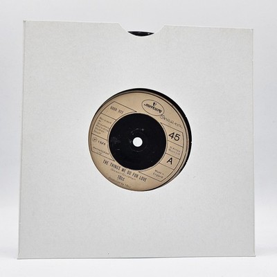 10CC - The Things We Do Für Liebe / Hot To Trot - 17.8cm Vinyl Record