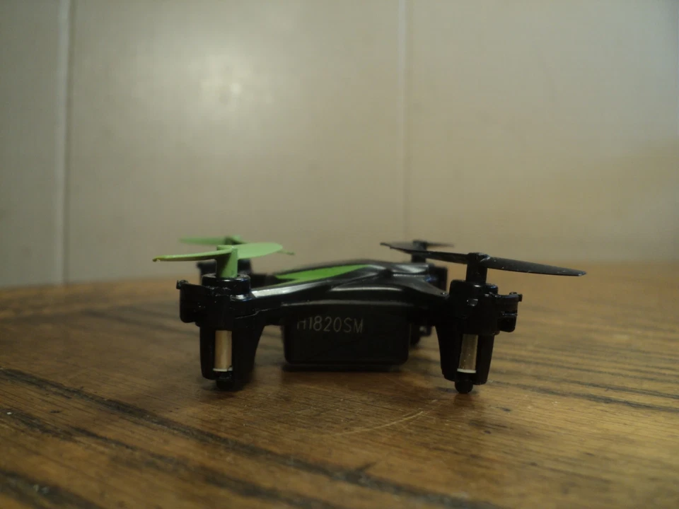Sky Viper Dash Nano Drone w/Controller & Parts Indoor Flying Quadcopter  H1820SM - Image 4 of 4