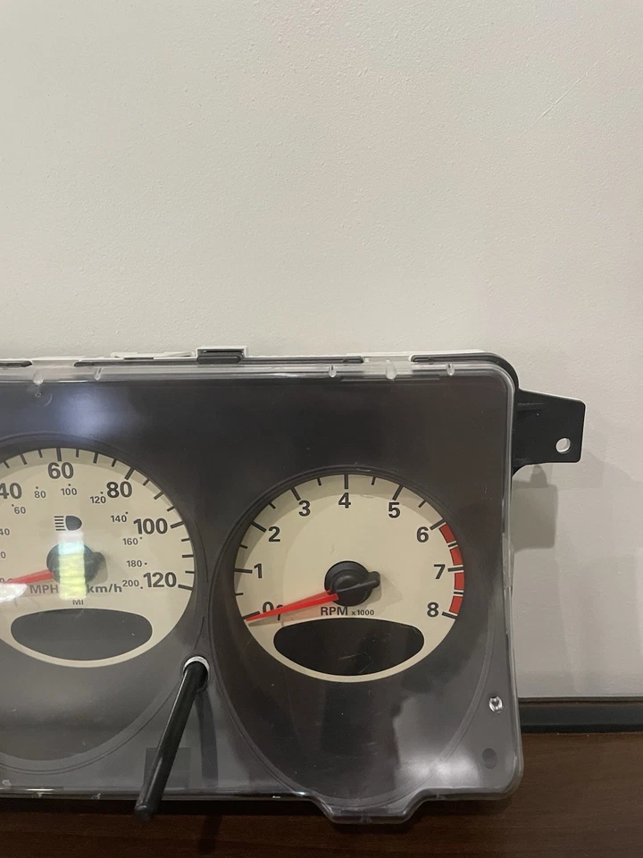 Cuadro de instrumentos velocímetro Chrysler PT Cruiser 02 2002 fabricante original mercado de Estados Unidos 138 k Foto 3 de 4