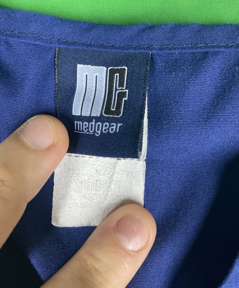 Blusa esfoliante azul média Medgear - Imagem 2 de 4