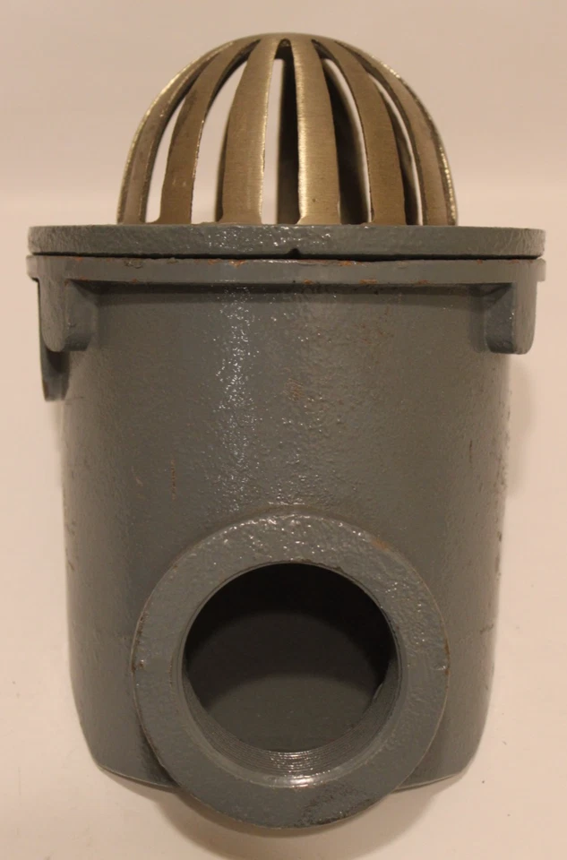 Vatios RD-233 - 3" FIP salida lateral balcón drenaje con tapa abovedada de 5" de diámetro Foto 3 de 4