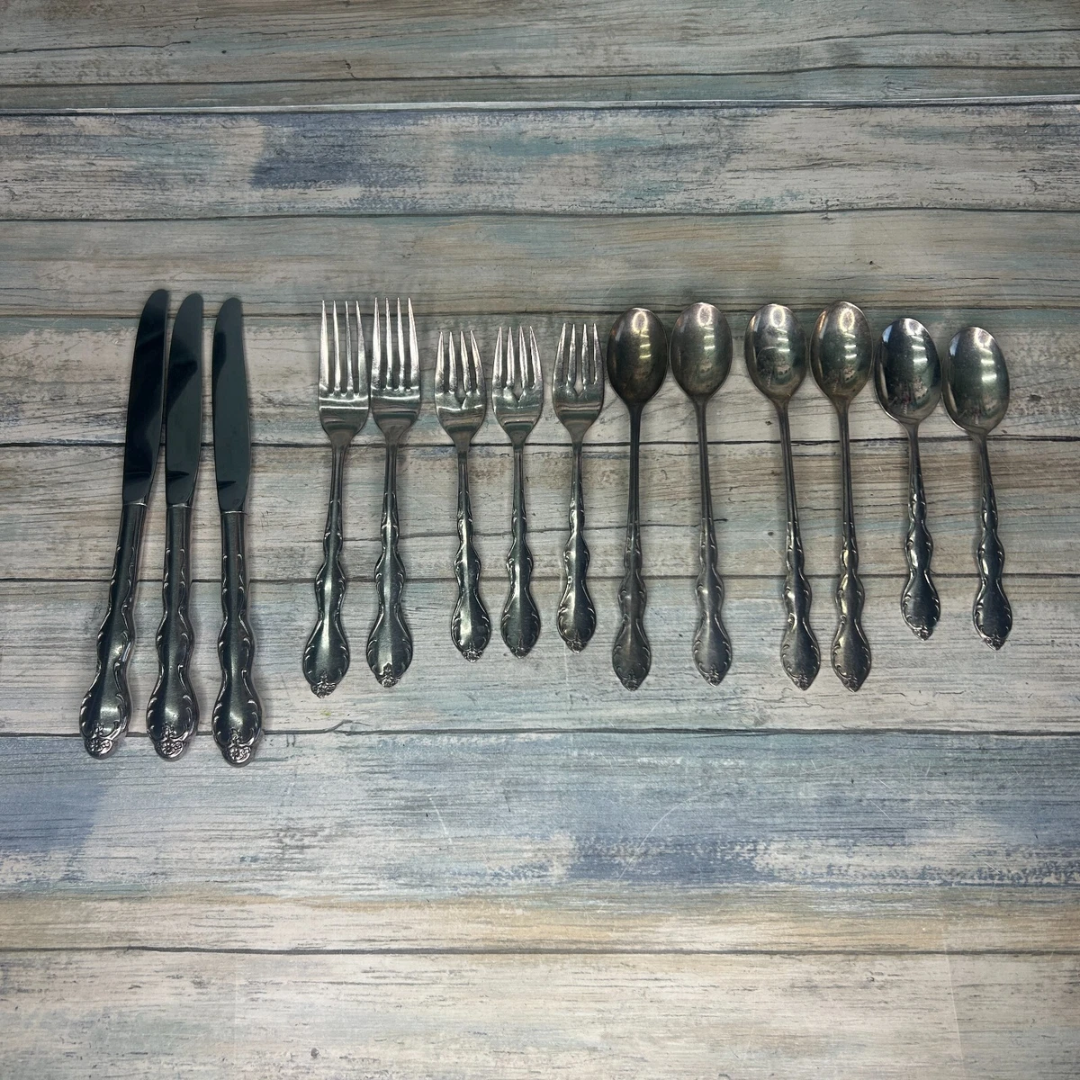 Wm. Rogers & Son Flatware-Place Setting Antique US Silver-Plated