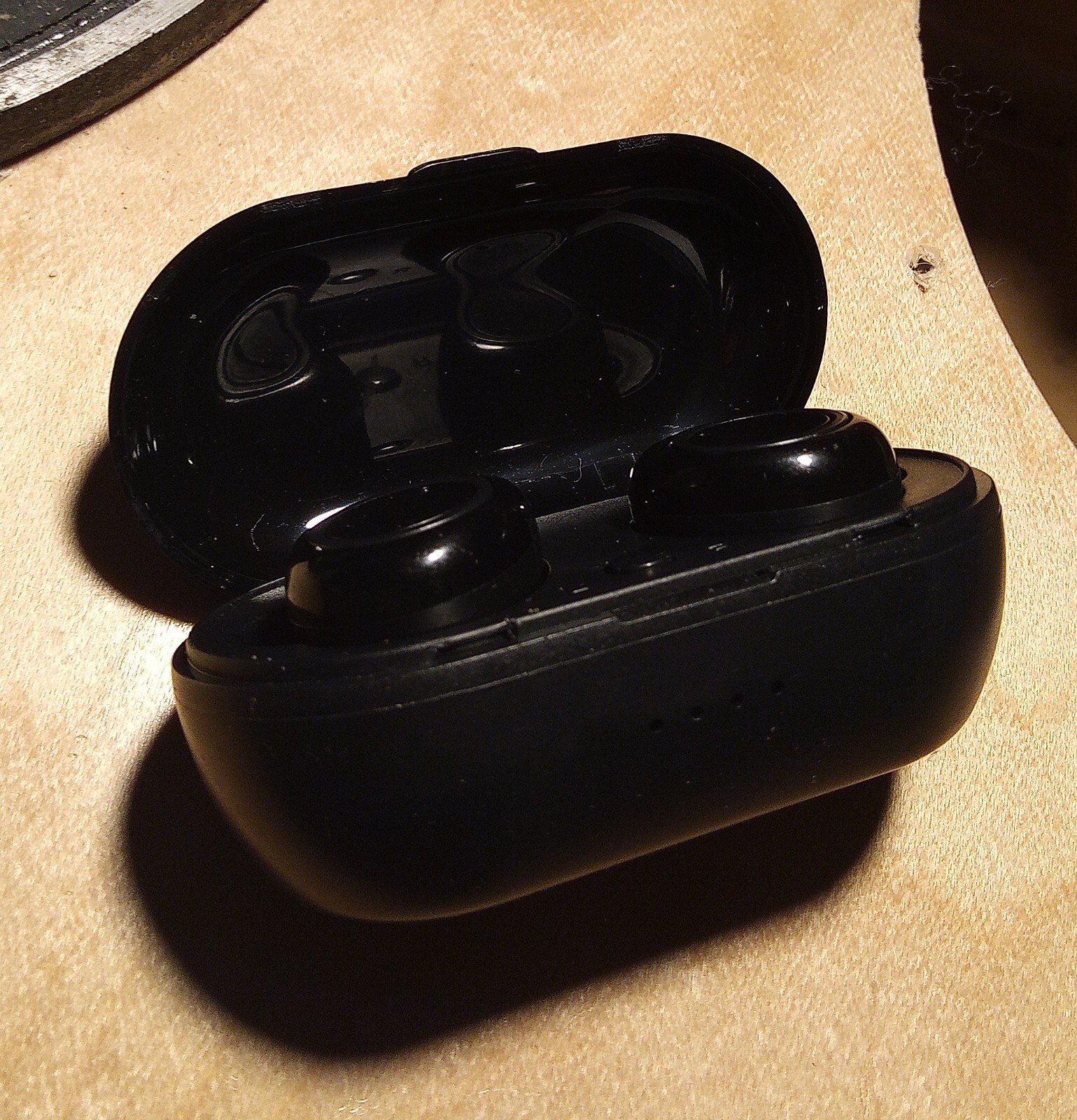Bluetooth Earbuds Sentry BT975 Working Charging Box Included Very Good Condition-image