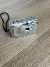 Fujifilm FinePix A200 A Series 2.0MP Digital Camera with 256Gb card Silver WORKS