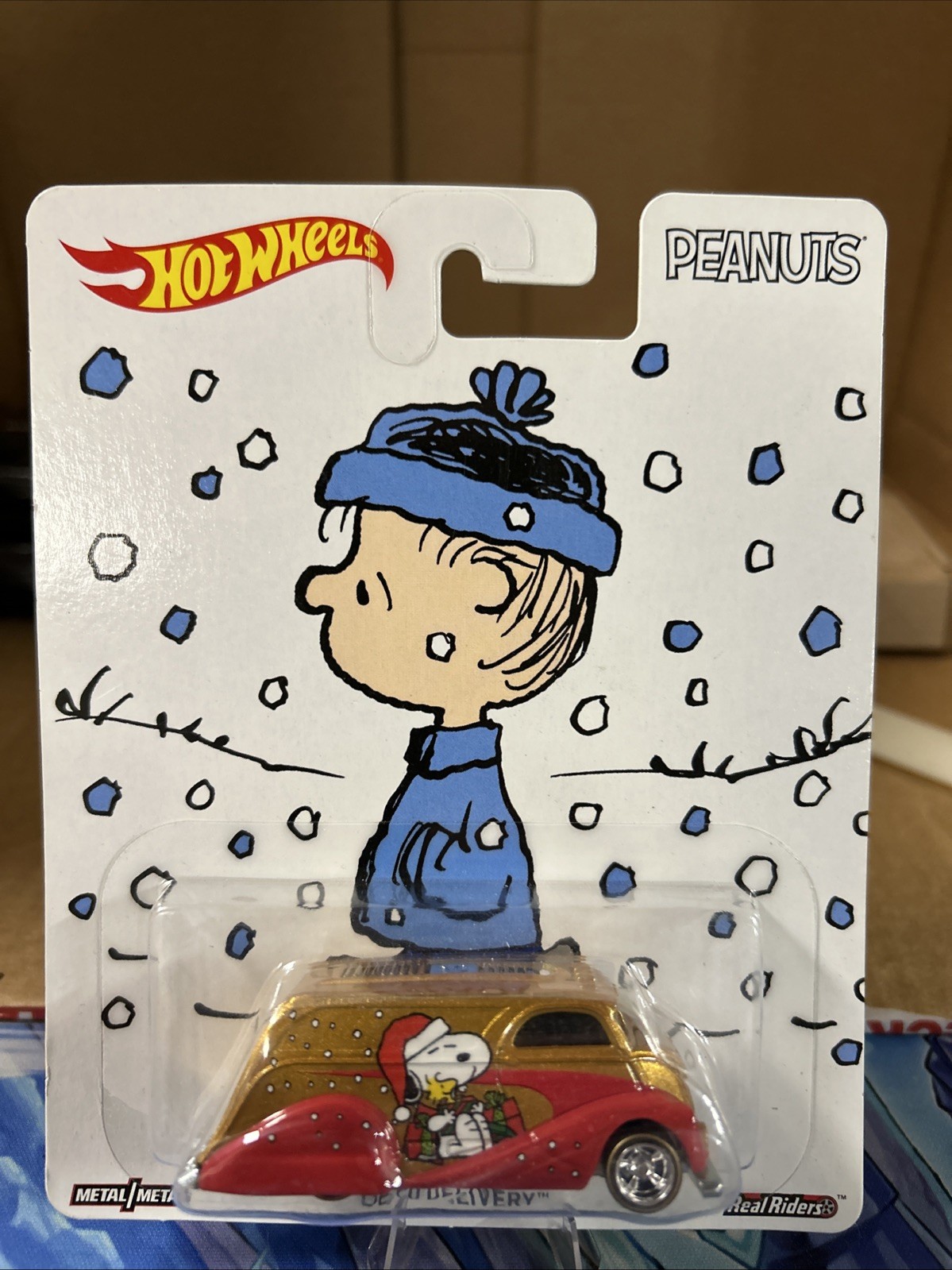2016 Hot Wheels Peanuts Deco Delivery Real Riders 1:64 Diecast Linus/Snoopy