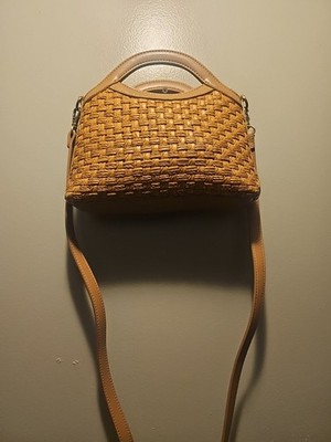 Fossil Shoulder Bag 75082 Weave Pattern Cream Brown W/Shoulder Strap 18'' Drop