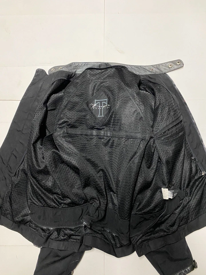 Chaqueta de moto Triumph para hombre mediana de cuero y nailon concha para montar Foto 4 de 4