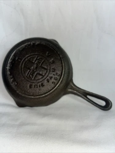 GRISWOLD Cast Iron #0 Frying Pan Skillet #562 Made In The USA
