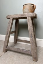 OLD RUSTIC VINTAGE ELM WOODEN STOOL / BENCH / BEDSIDE TABLE / MILKING STOOL 