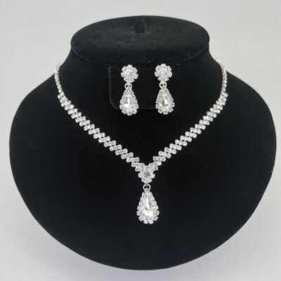 Damen Halskette und Ohrring Set - Hochzeit Braut Glitzer Diamant Strass Bling