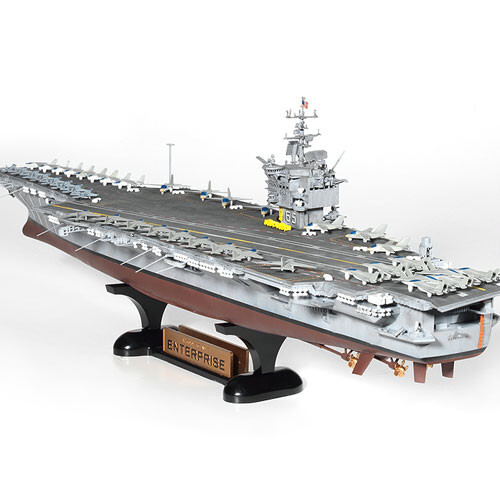 Porte-avions miniature de collection USS Enterprise CVN-65 Academy