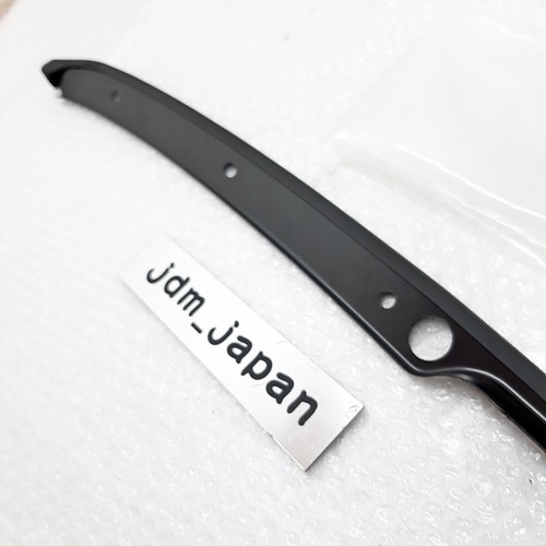 Nissan Genuine 62298-AA400 GTR R34 BNR34 Front Bumper Center Retainer Upper - Picture 6 of 8