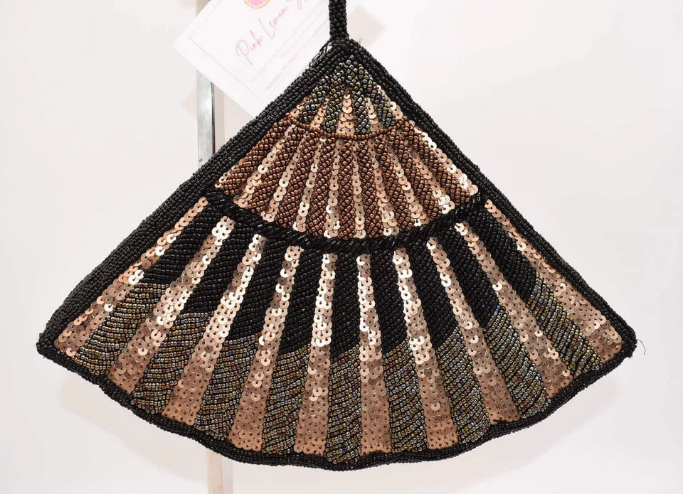 Muñequera abanico Chicos de lentejuelas y cuentas Foto 2 de 4