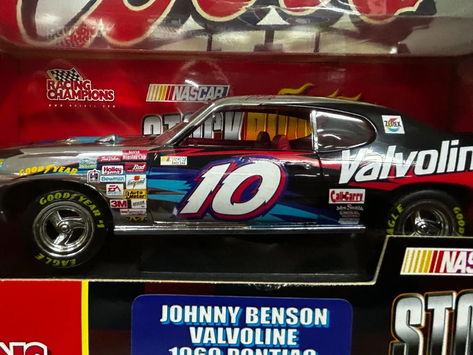 Ertl 1:18 Racing Champions 1969 Pontiac GTO Johnny Benson Valvoline 1 of 199 - Image 4 of 4