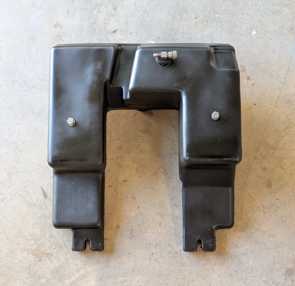 Wheel Horse 314-8 312 310 414 416 417 418 Tractor Plastic Gas Fuel Tank 106234 - Image 2 of 4